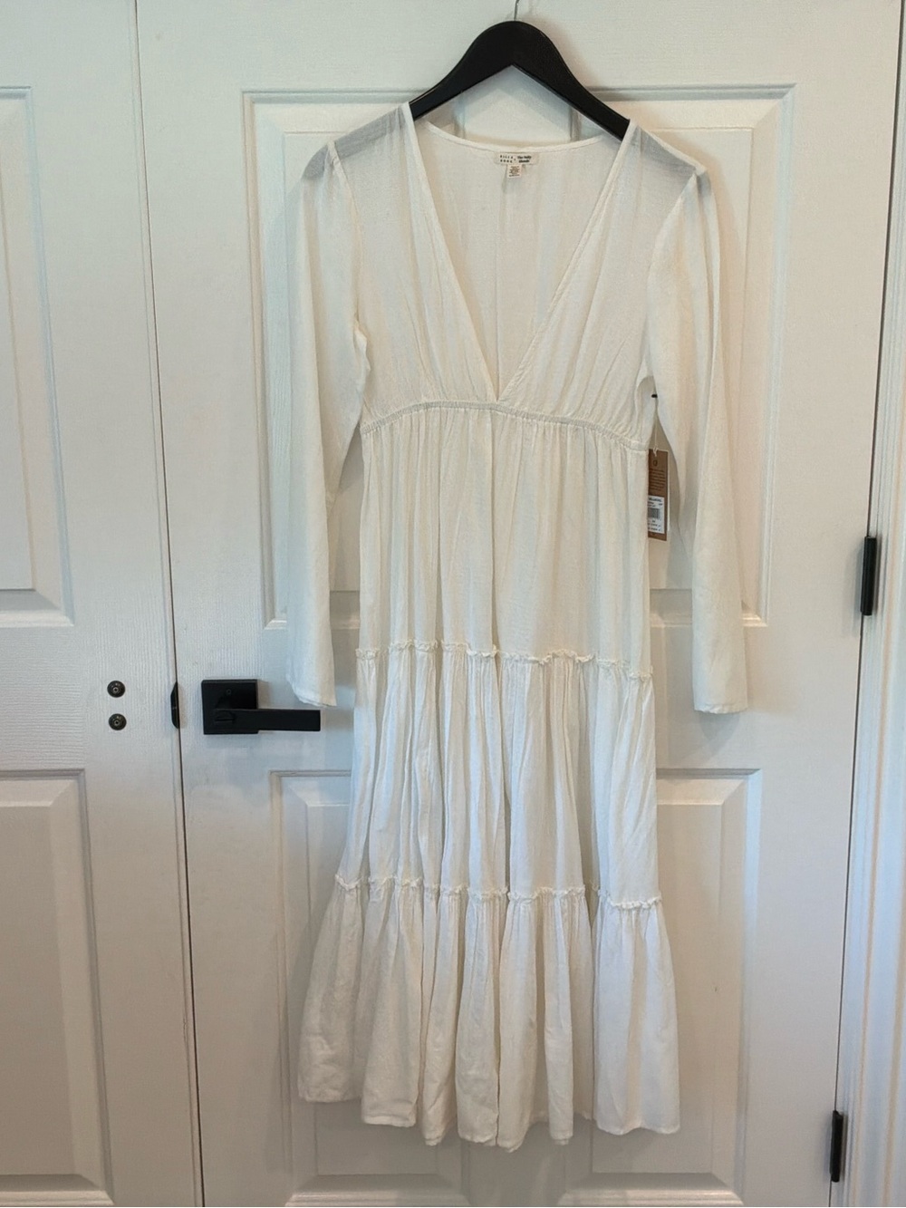 Billabong White Long Sleeve V-Neck Tiered Maxi Dress
